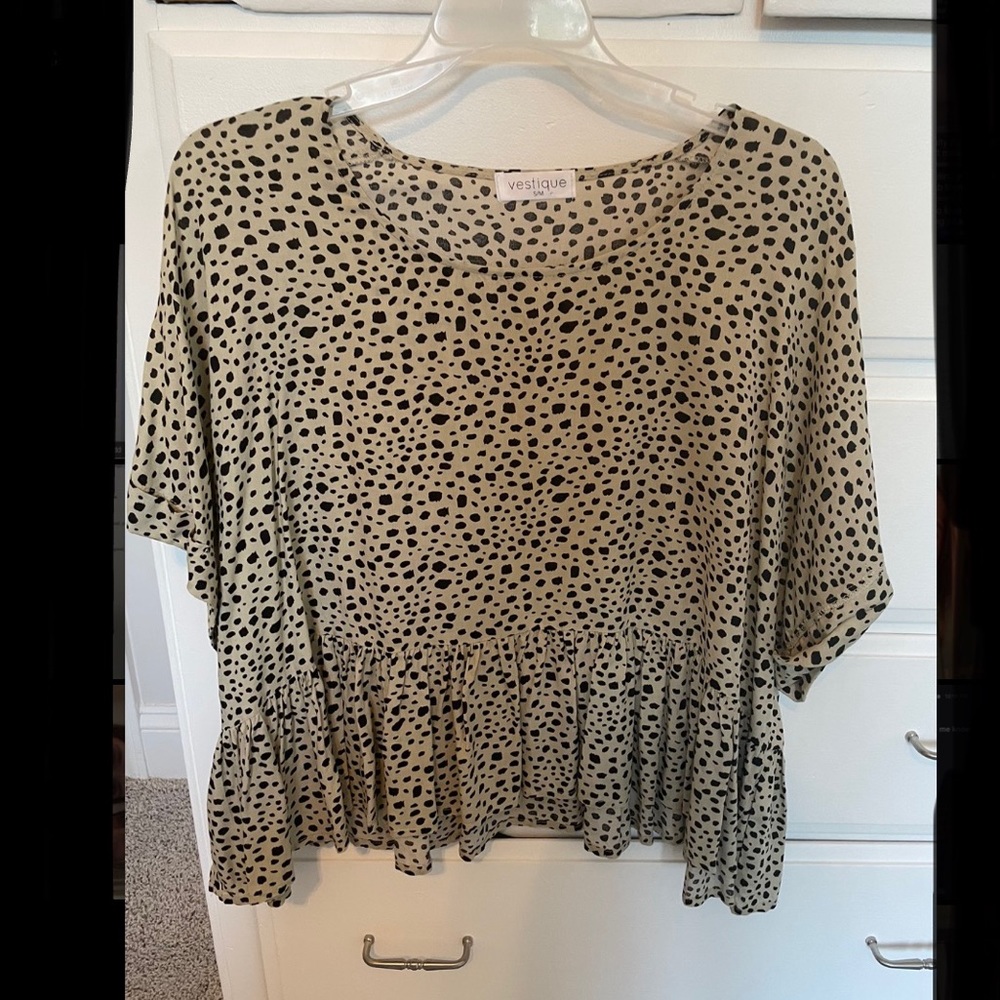 Vestique Top